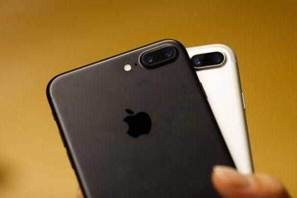 iPhone销售前景不明朗 苹果(AAPL.US)Q4能否兑现乐观预期?