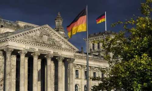 在德国法院裁定后，德国考虑放宽债务限制。